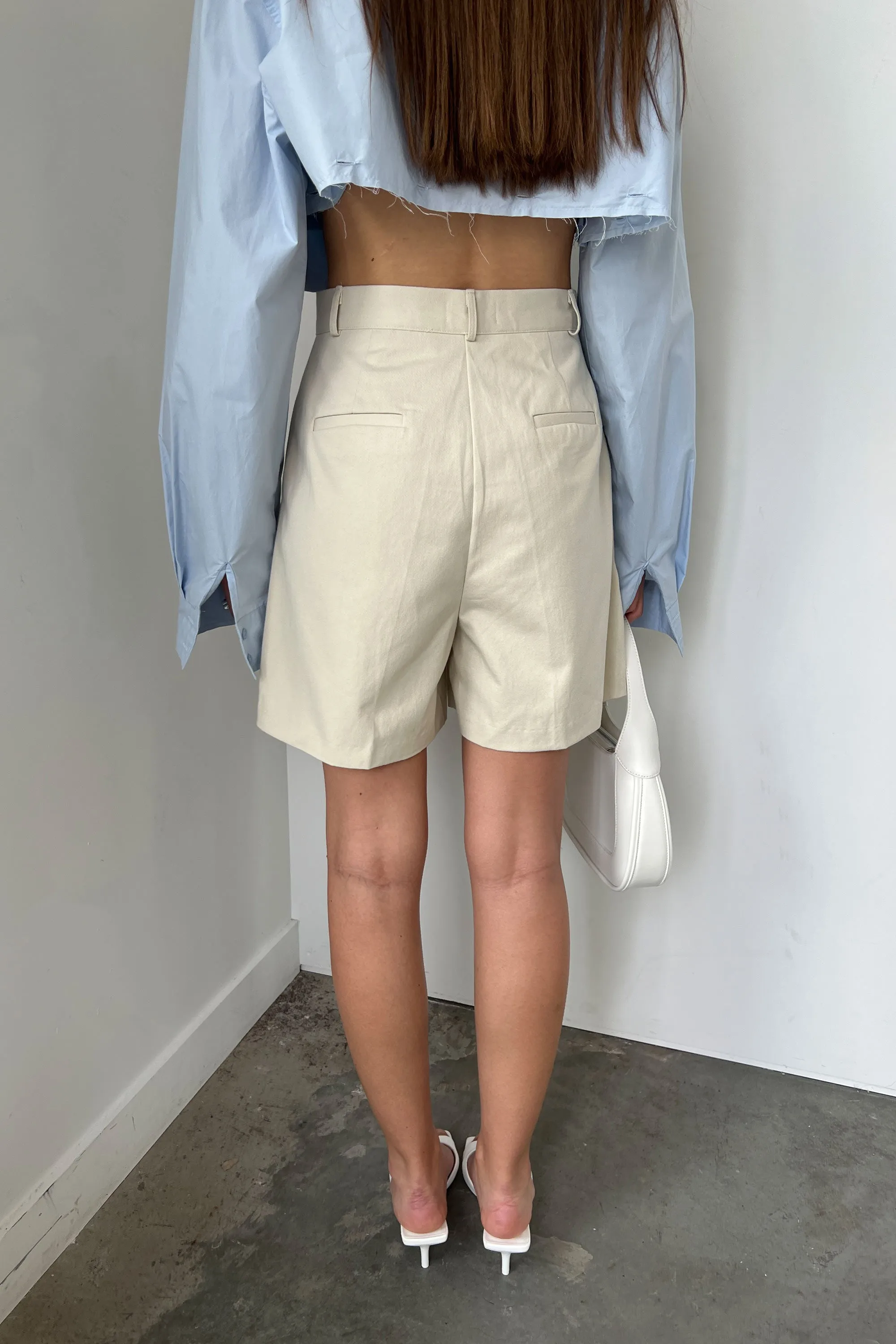 TAILORED SHORT